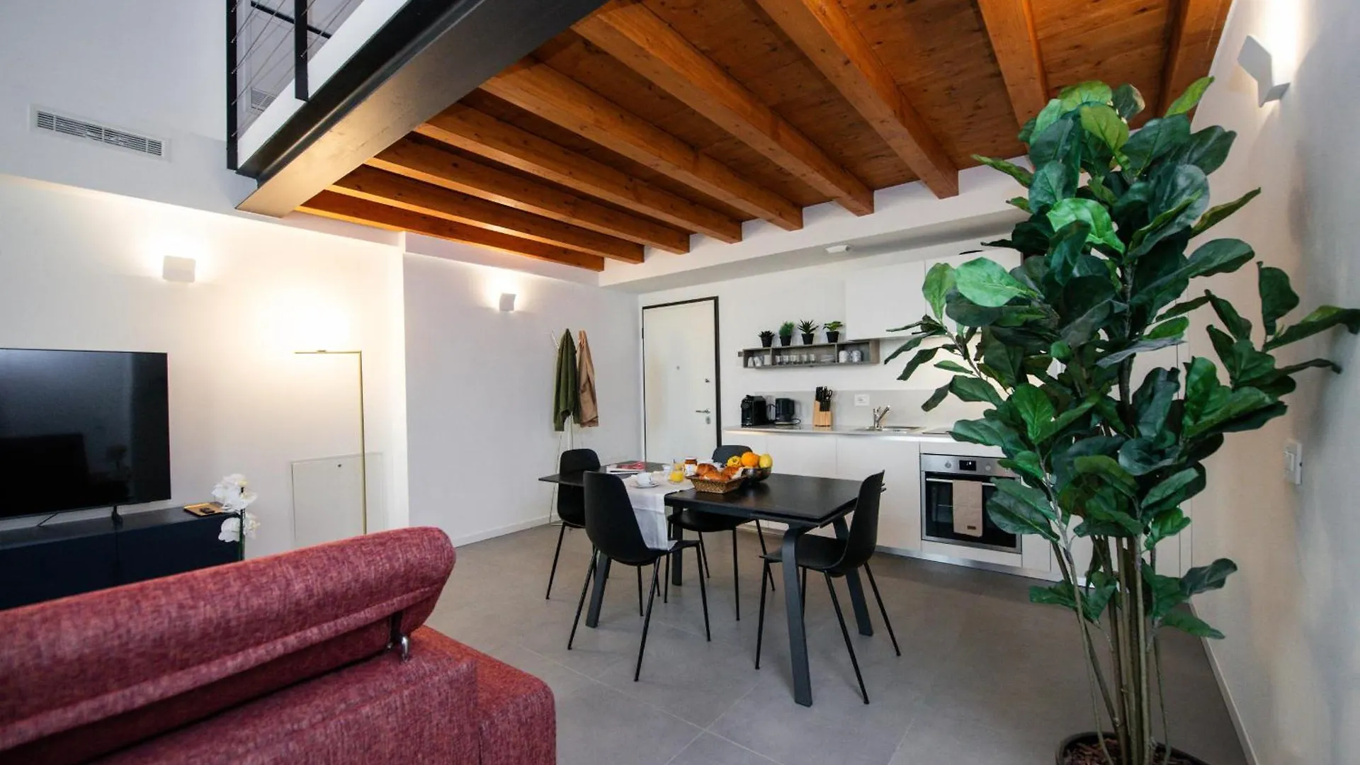 Palazzo Cervi Duplex Superior Διαμέρισμα Salò 0*,  Ιταλία